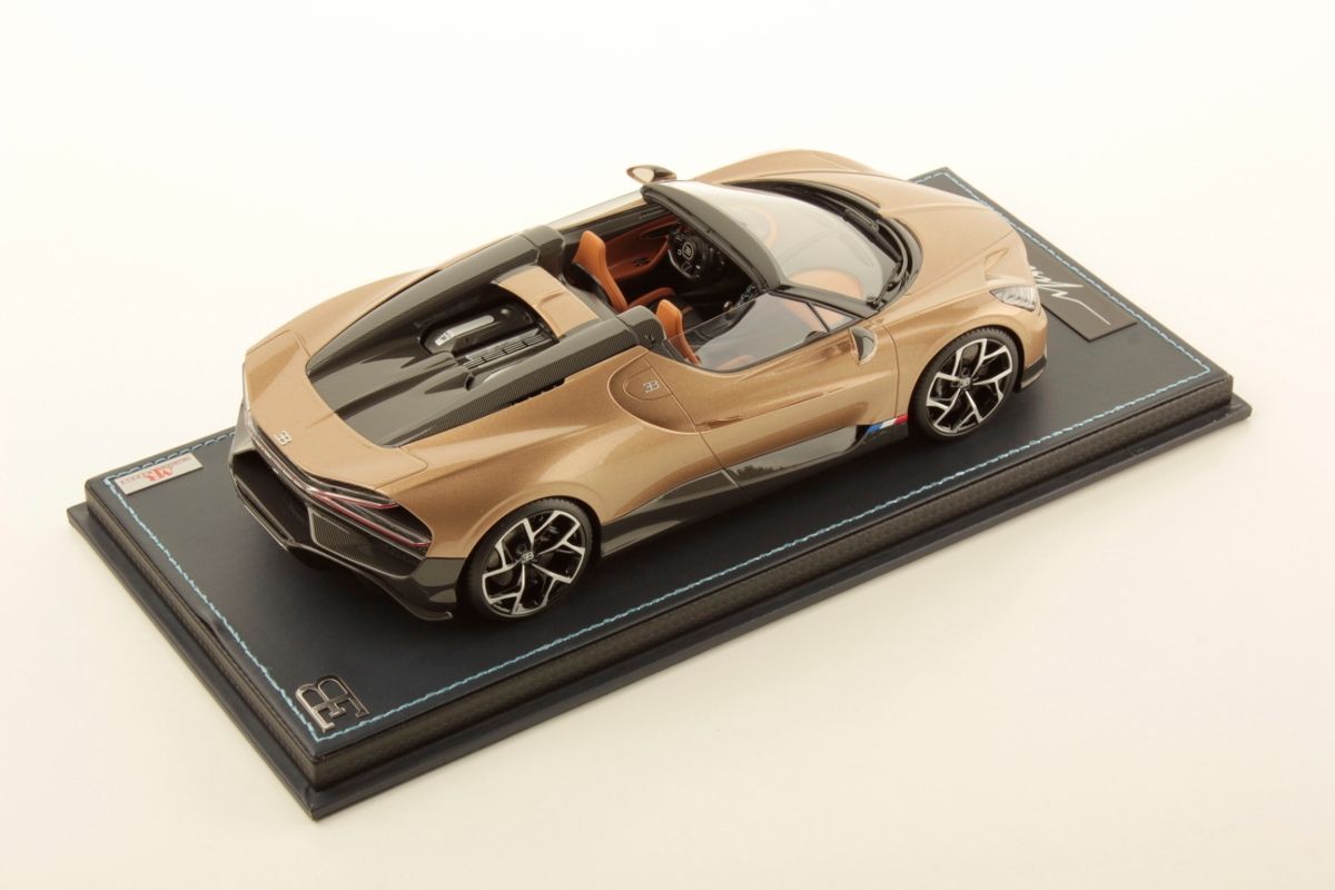 MR COLLECTION - BUG015D BUGATTI W16 MISTRAL DORE?