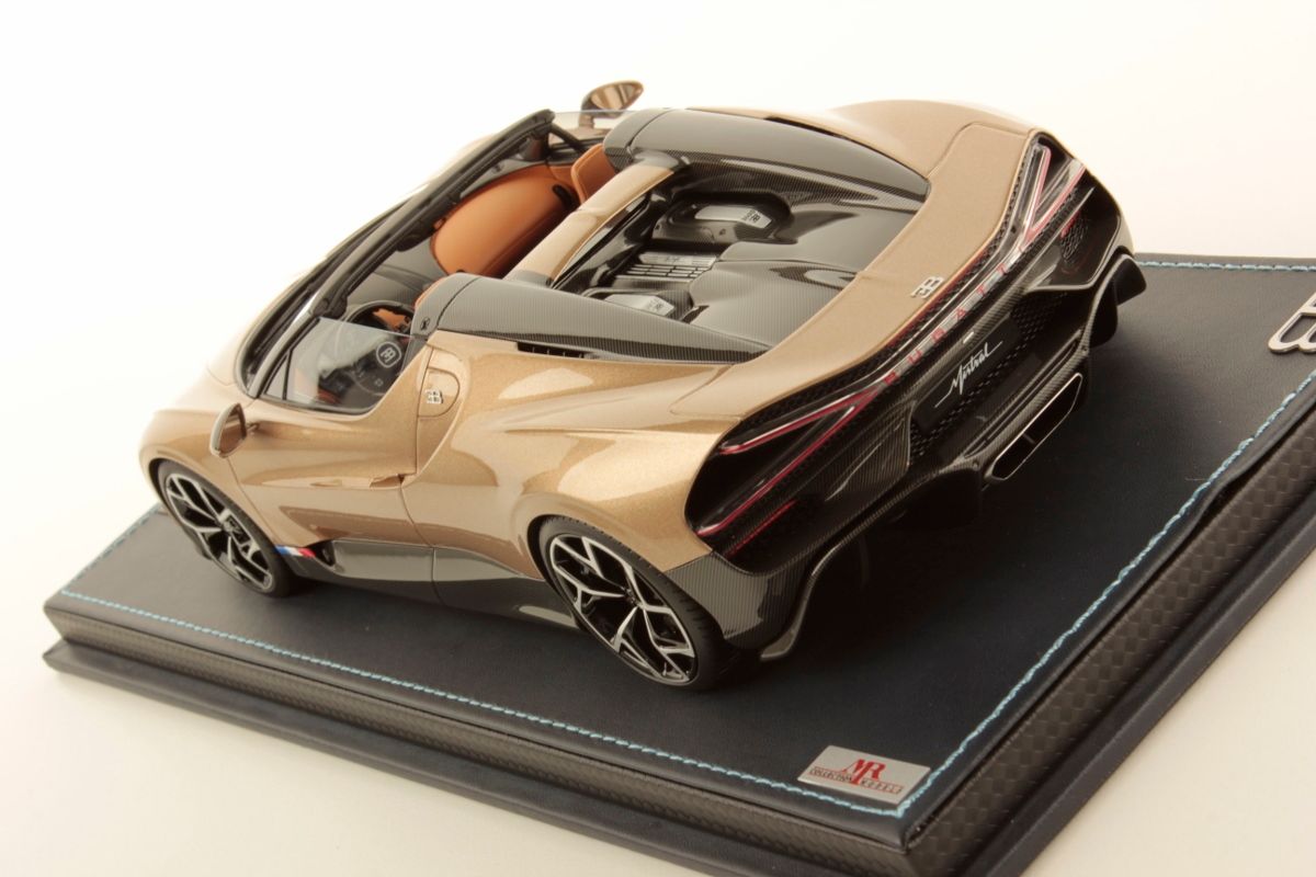 MR COLLECTION - BUG015D BUGATTI W16 MISTRAL DORE?