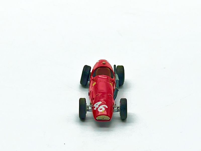 V072 - FERRARI F2 N.46 - COFANO APRIBILE