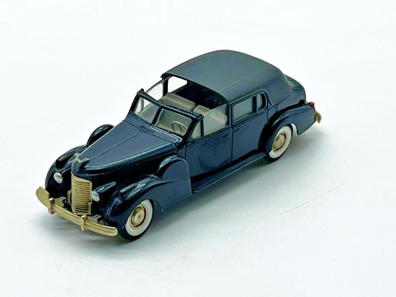 V100 - CADILLAC V8 LANDAU NERO